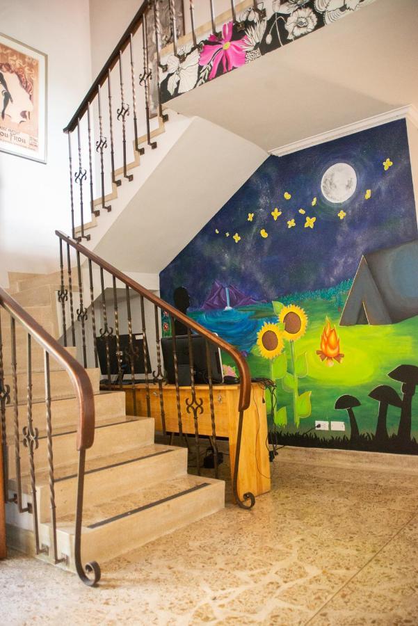 Ivy Hostel Medellín Zewnętrze zdjęcie