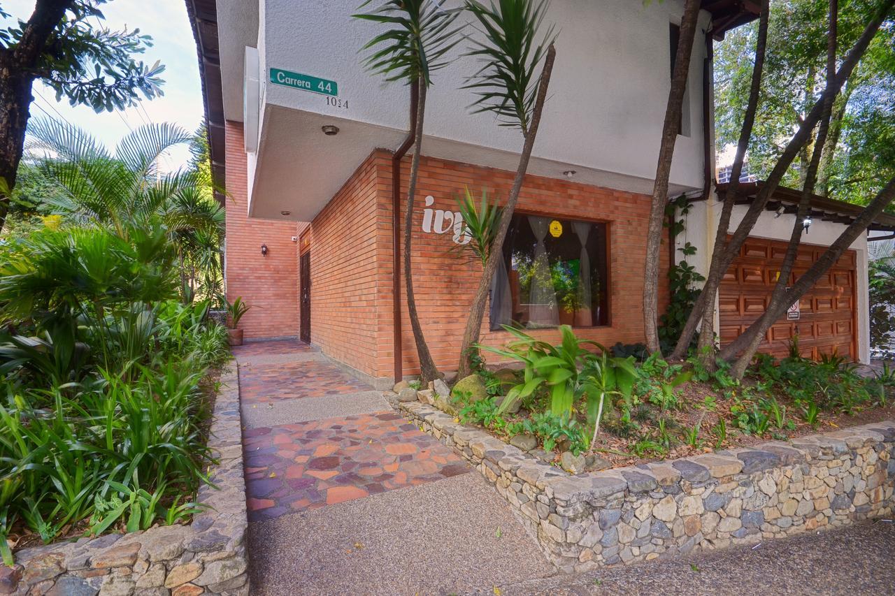 Ivy Hostel Medellín Zewnętrze zdjęcie