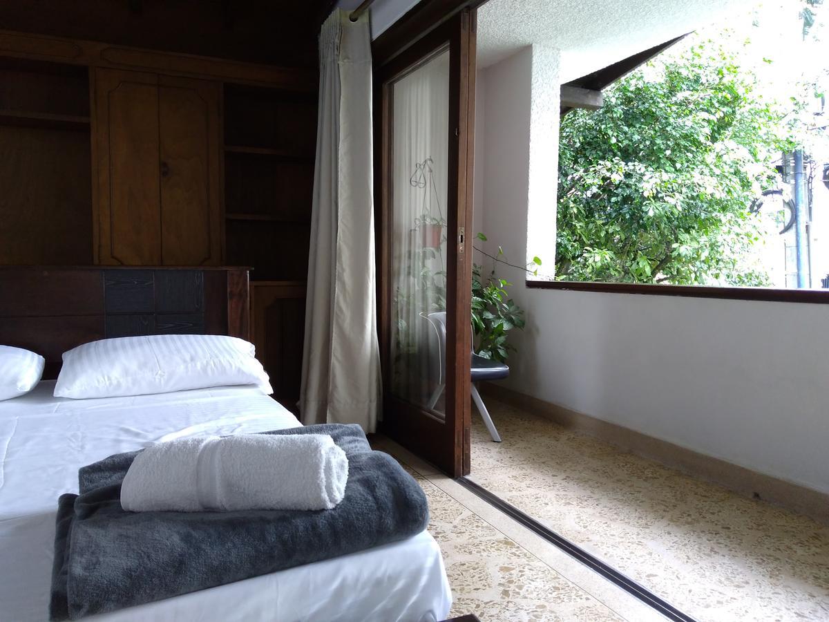 Ivy Hostel Medellín Zewnętrze zdjęcie